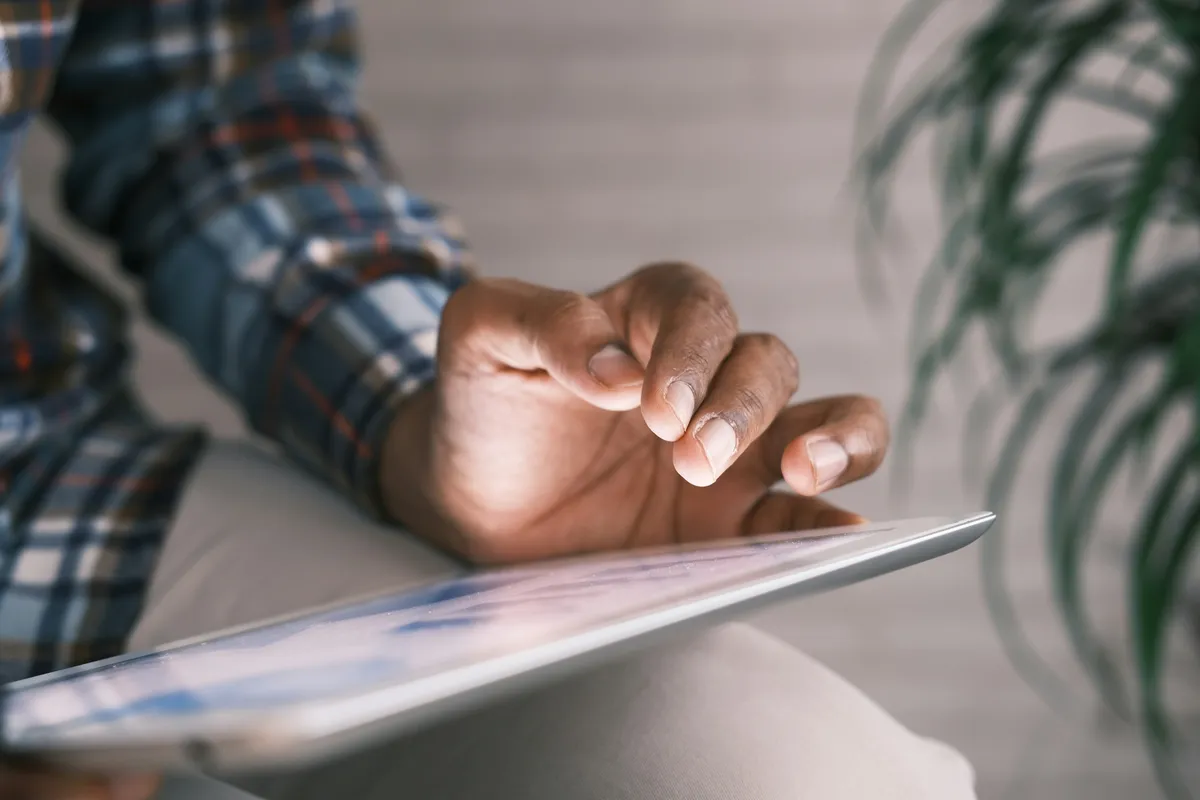 Gratuity Calculator UAE: Calculate Your End of Service Benefits (2026)